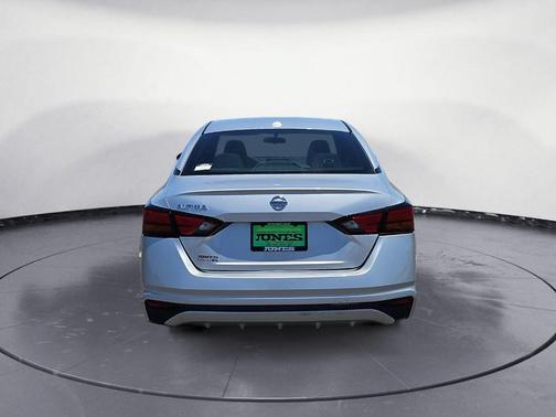 Brilliant Silver Metallic 2020 Nissan Altima 2.5 S
