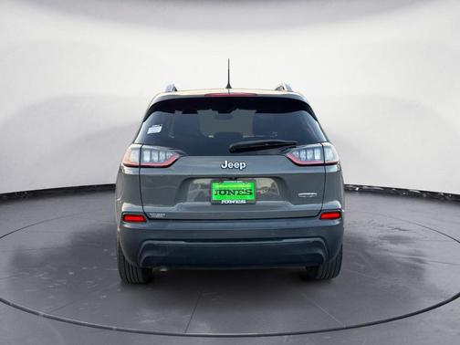 2021 Jeep Cherokee Latitude Plus