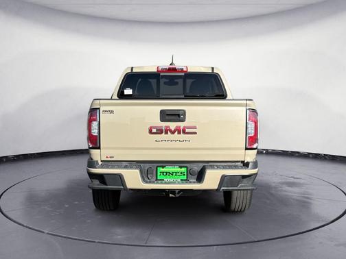 Desert Sand Metallic 2021 GMC Canyon Elevation