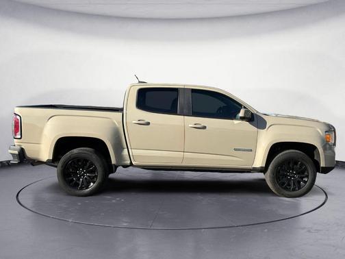 Desert Sand Metallic 2021 GMC Canyon Elevation