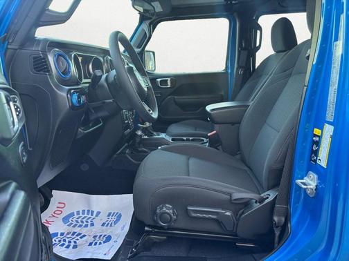 2023 Jeep Wrangler Sport