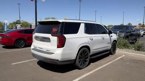 White Frost Tri-Coat 2022 GMC Yukon SLT