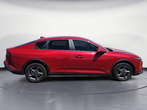 Currant Red 2025 Kia K4