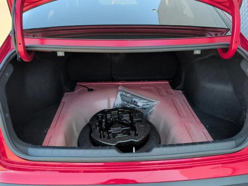 Currant Red 2025 Kia K4