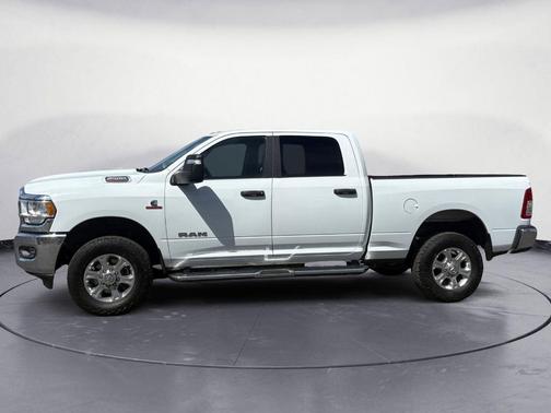 Bright White Clearcoat 2024 RAM 2500 Big Horn