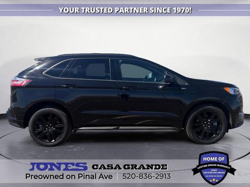 Agate Black Metallic 2023 Ford Edge ST Line