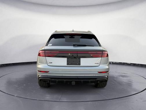 2025 Audi Q8 55 Premium