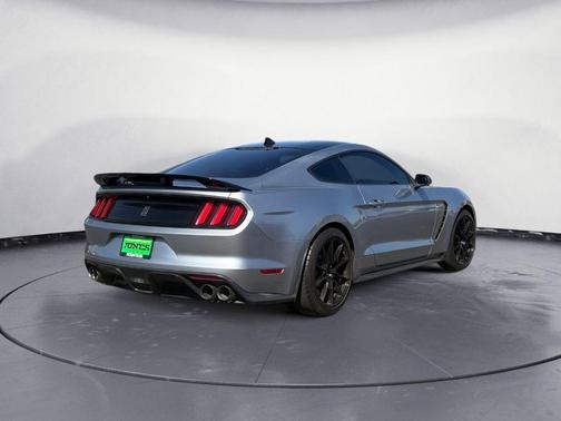 Iconic Silver Metallic 2020 Ford Shelby GT350 Base