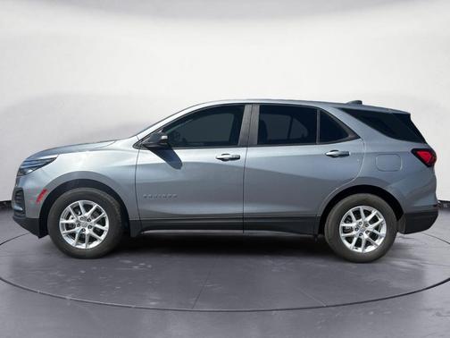 Sterling Gray Metallic 2024 Chevrolet Equinox LS