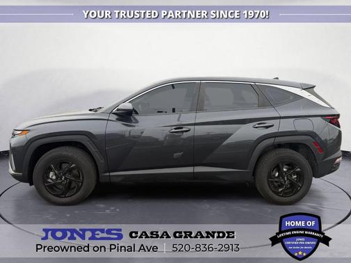 2022 Hyundai TUCSON SE