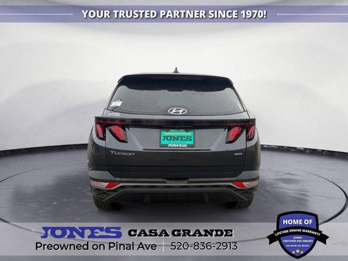 2022 Hyundai TUCSON SE