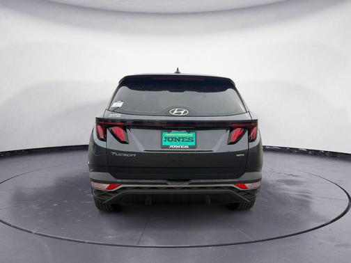 2022 Hyundai TUCSON SE