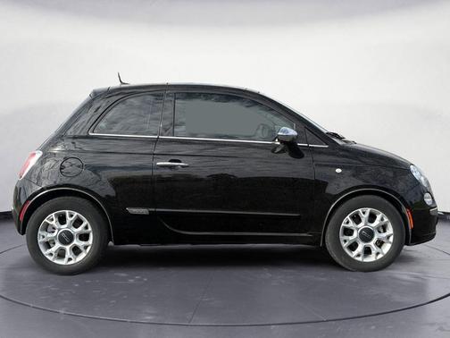 2017 FIAT 500 Lounge