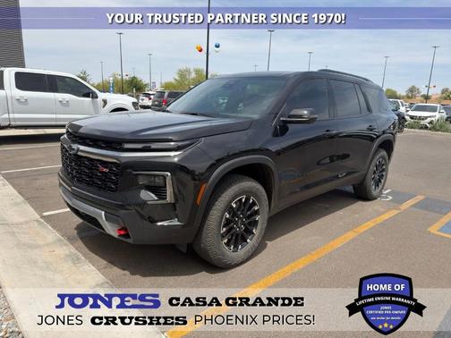 Mosaic Black Metallic 2024 Chevrolet Traverse Z71