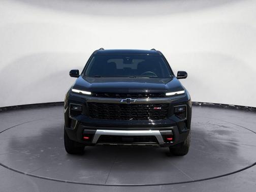 Mosaic Black Metallic 2024 Chevrolet Traverse Z71