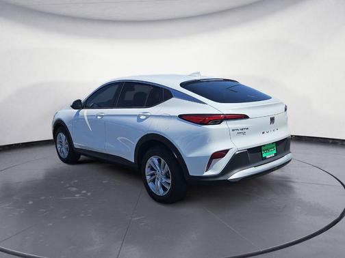 Summit White 2024 Buick Envista Preferred