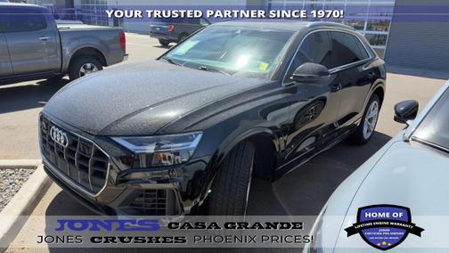 Mythos Black Metallic 2022 Audi Q8 55 Premium Plus