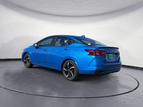 2024 Nissan Versa 1.6 SR