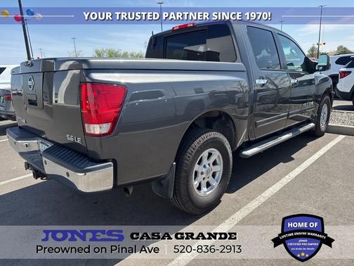 2005 Nissan Titan LE Crew Cab