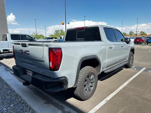 2025 GMC Sierra 1500 AT4X