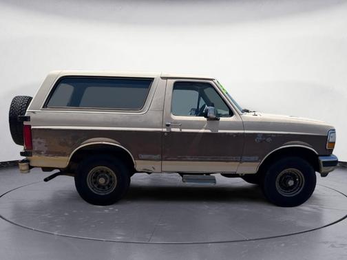 1992 Ford Bronco Base