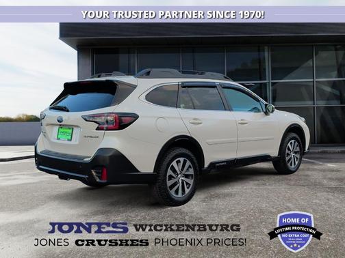 Crystal White Pearl 2022 Subaru Outback Premium