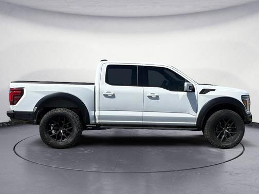 Oxford White 2024 Ford F-150 Raptor