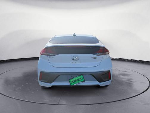 2020 Hyundai IONIQ Hybrid Blue