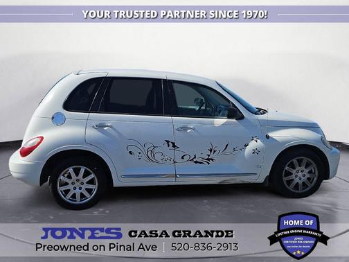 Stone White Clearcoat 2010 Chrysler PT Cruiser Classic