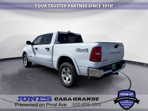 Bright White Clearcoat 2025 RAM 1500 Big Horn/Lone Star