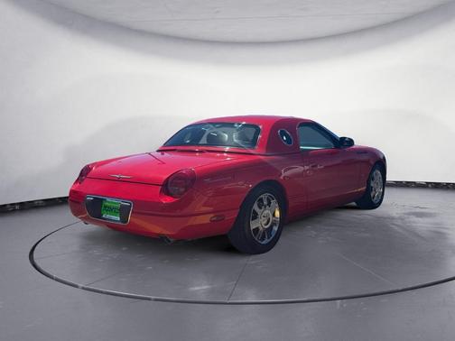 2004 Ford Thunderbird 