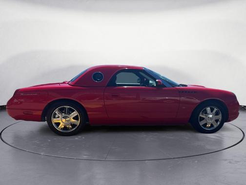 2004 Ford Thunderbird 