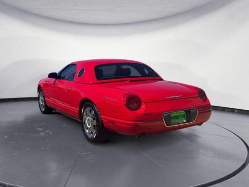 2004 Ford Thunderbird 