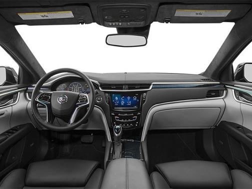 White Diamond Clearcoat 2013 Cadillac XTS Luxury