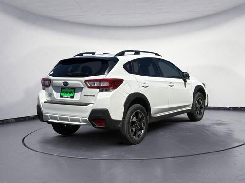 Crystal White Pearl 2019 Subaru Crosstrek 2.0i Premium