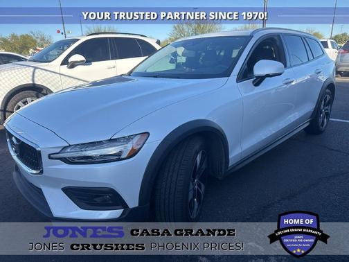 2021 Volvo V60 Cross Country T5