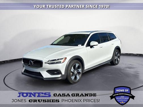2021 Volvo V60 Cross Country T5