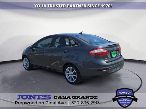 Magnetic 2015 Ford Fiesta SE