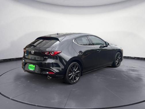 2023 Mazda Mazda3 FWD w/Premium Package