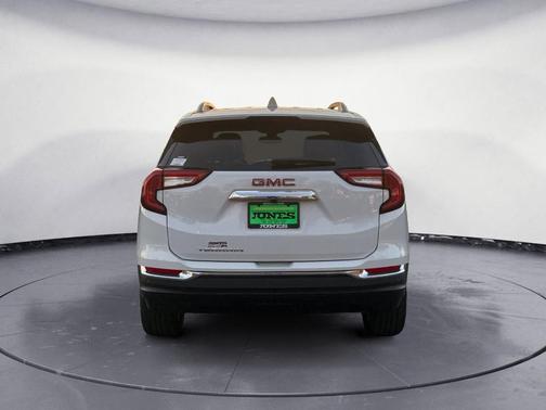 Summit White 2022 GMC Terrain SLT