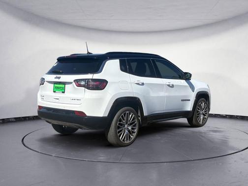Bright White Clearcoat 2023 Jeep Compass Limited