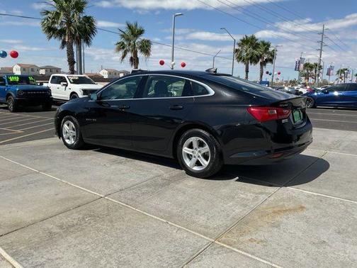 Mosaic Black Metallic 2024 Chevrolet Malibu 1LS