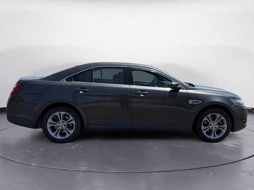 Magnetic Metallic 2016 Ford Taurus SEL