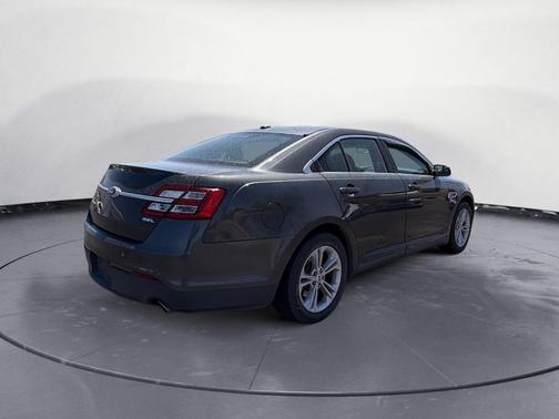 Magnetic Metallic 2016 Ford Taurus SEL