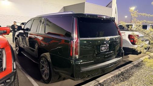 2016 Cadillac Escalade ESV Luxury
