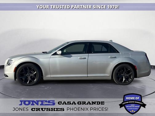 2022 Chrysler 300 S