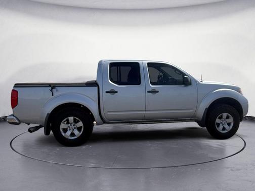 Brilliant Silver 2013 Nissan Frontier SV