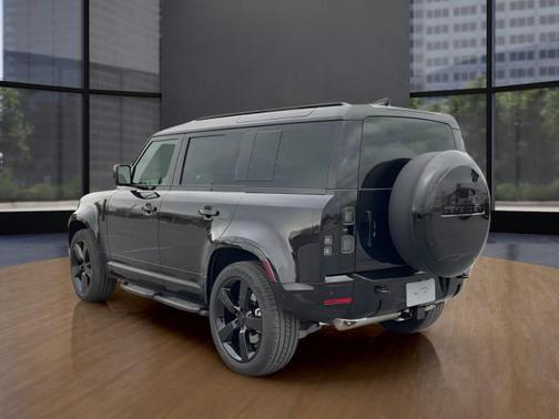 2026 Land Rover Defender P400 X-Dynamic SE