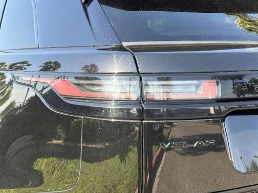 2025 Land Rover Range Rover Velar P250 SE R-Dynamic