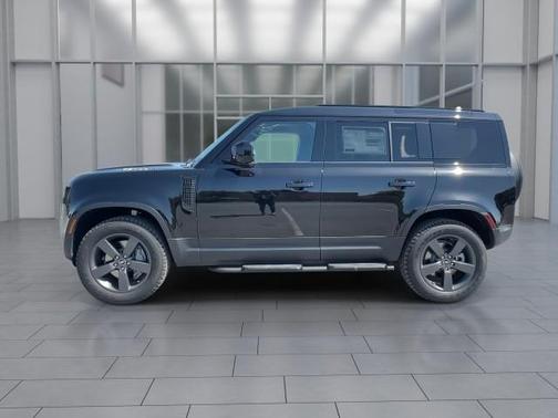 2025 Land Rover Defender 110 P400 S